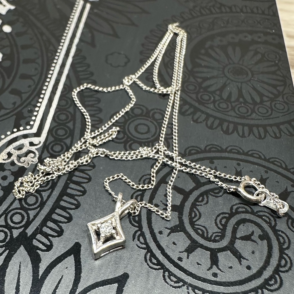 14K White Gold Necklace with Star Shaped Diamond Pendant 18”
